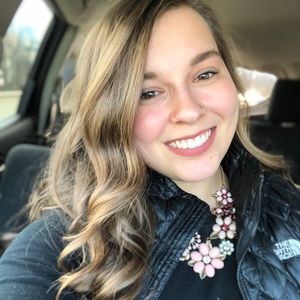 Meet your Posher, Jacqueline